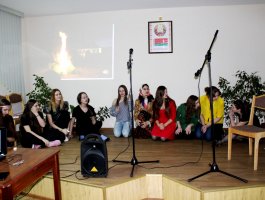 Учащиеся группы ЛД-2 «10 акушерских месяцев»